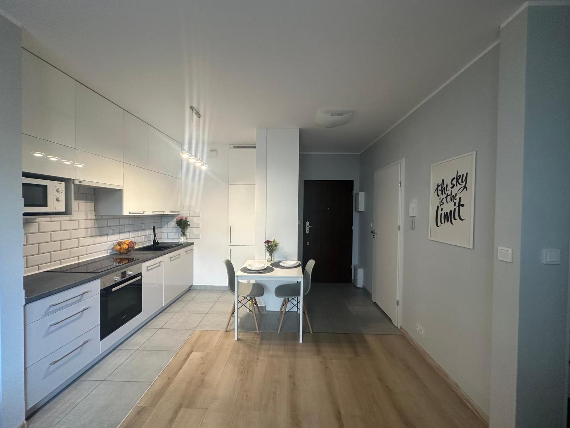 Cosy Apartment Near To The Chopin'S Airport Cybernetyki 2C Varşovia Exterior foto