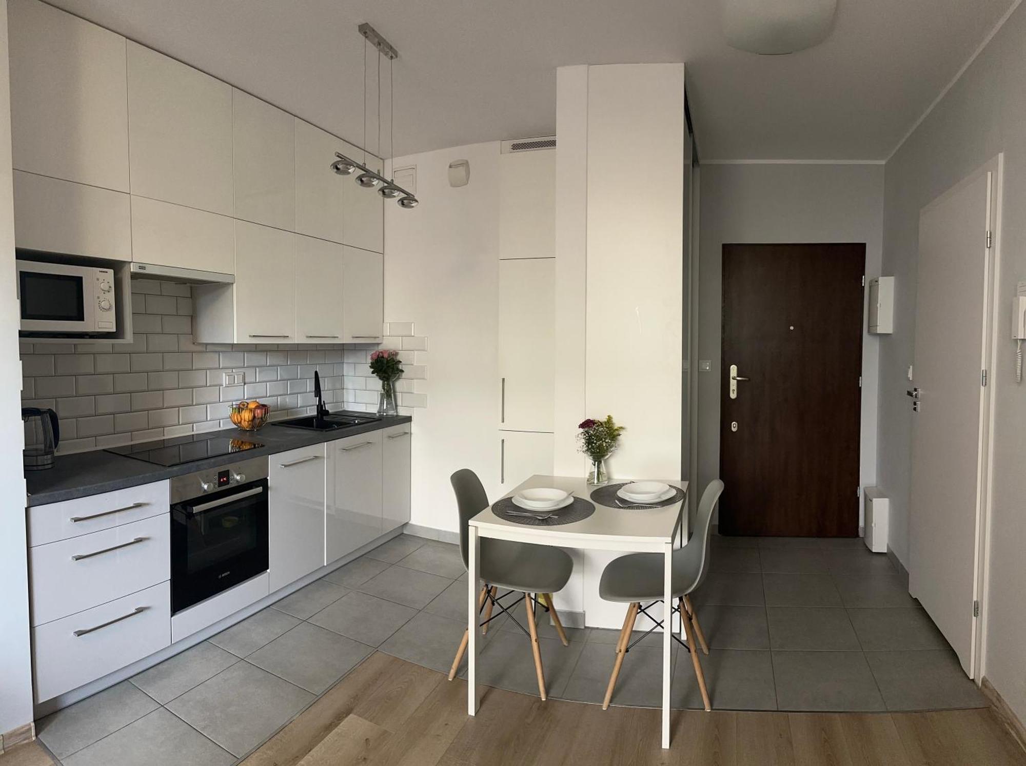 Cosy Apartment Near To The Chopin'S Airport Cybernetyki 2C Varşovia Exterior foto