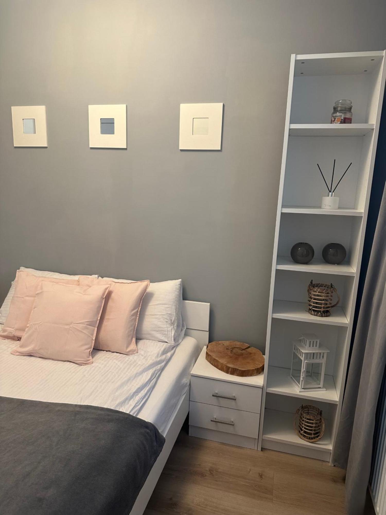 Cosy Apartment Near To The Chopin'S Airport Cybernetyki 2C Varşovia Exterior foto