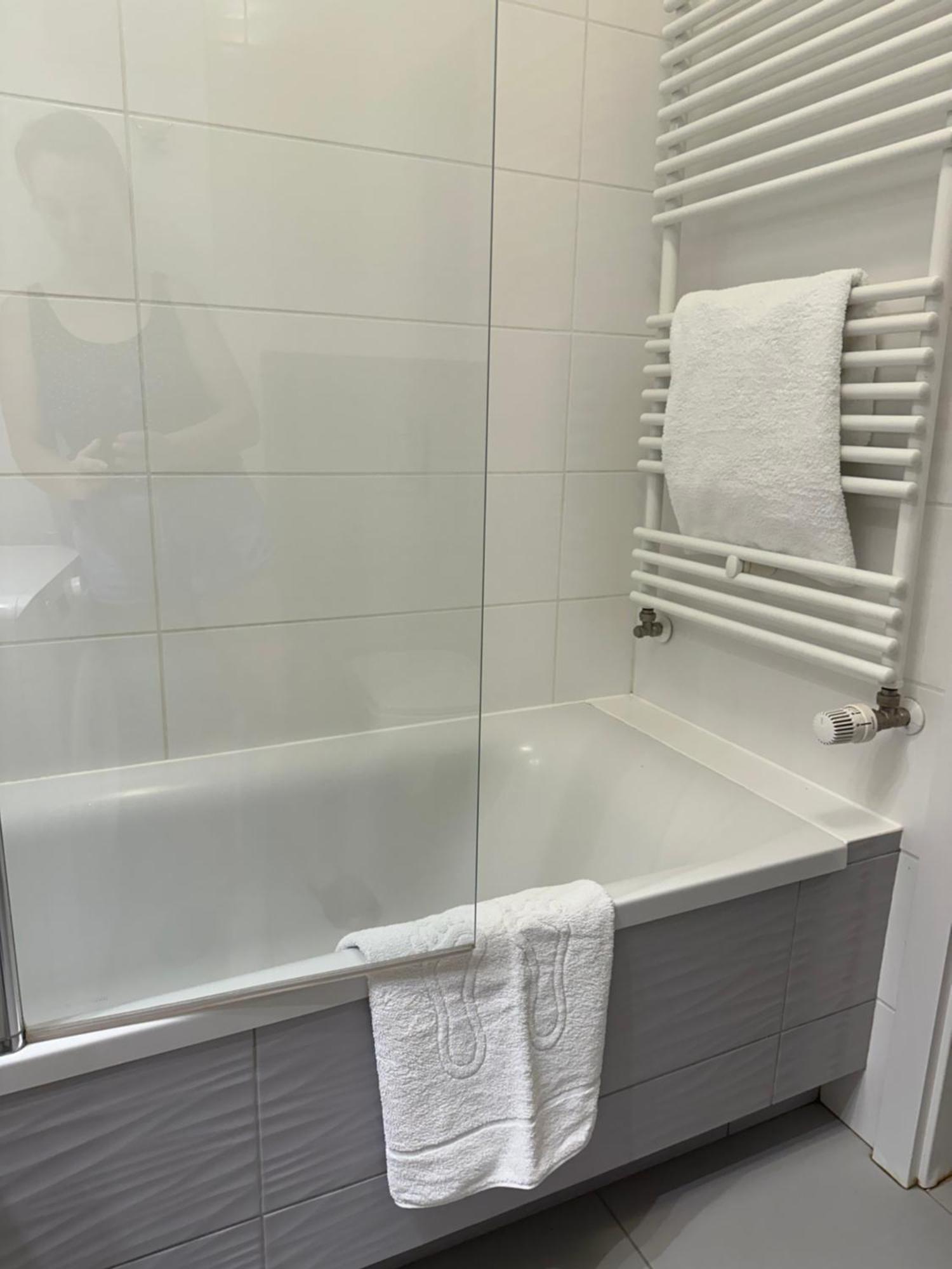 Cosy Apartment Near To The Chopin'S Airport Cybernetyki 2C Varşovia Exterior foto
