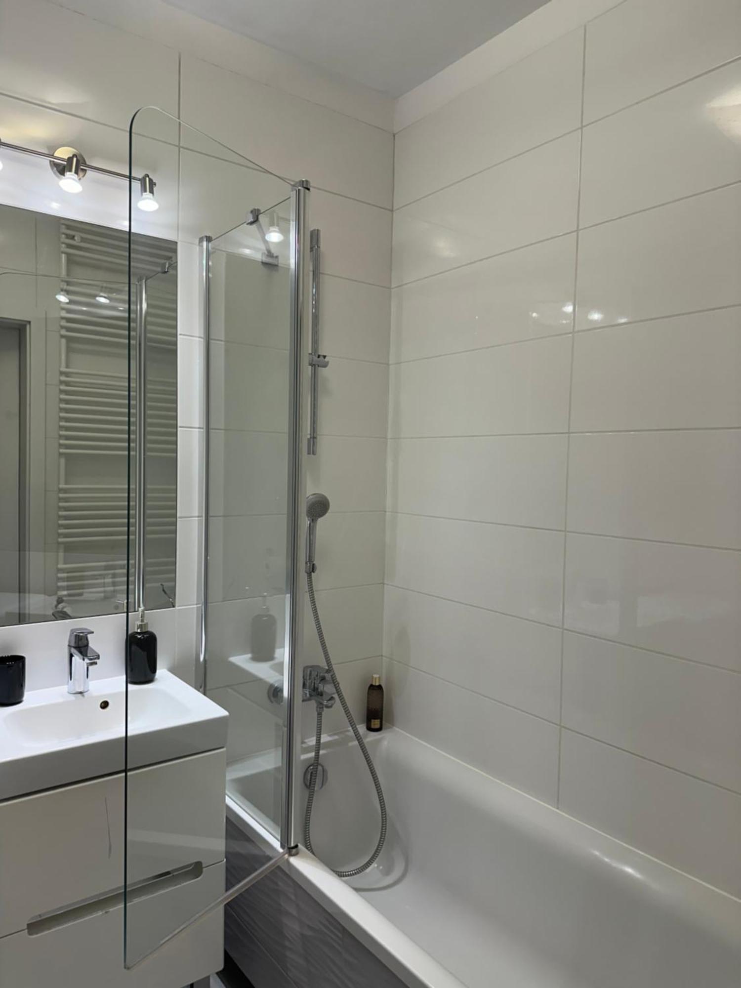 Cosy Apartment Near To The Chopin'S Airport Cybernetyki 2C Varşovia Exterior foto